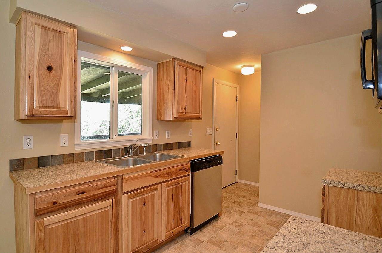 621 East Sumter Way Spokane, WA 99208 - Photo 6 of 20 Gallery Image 6