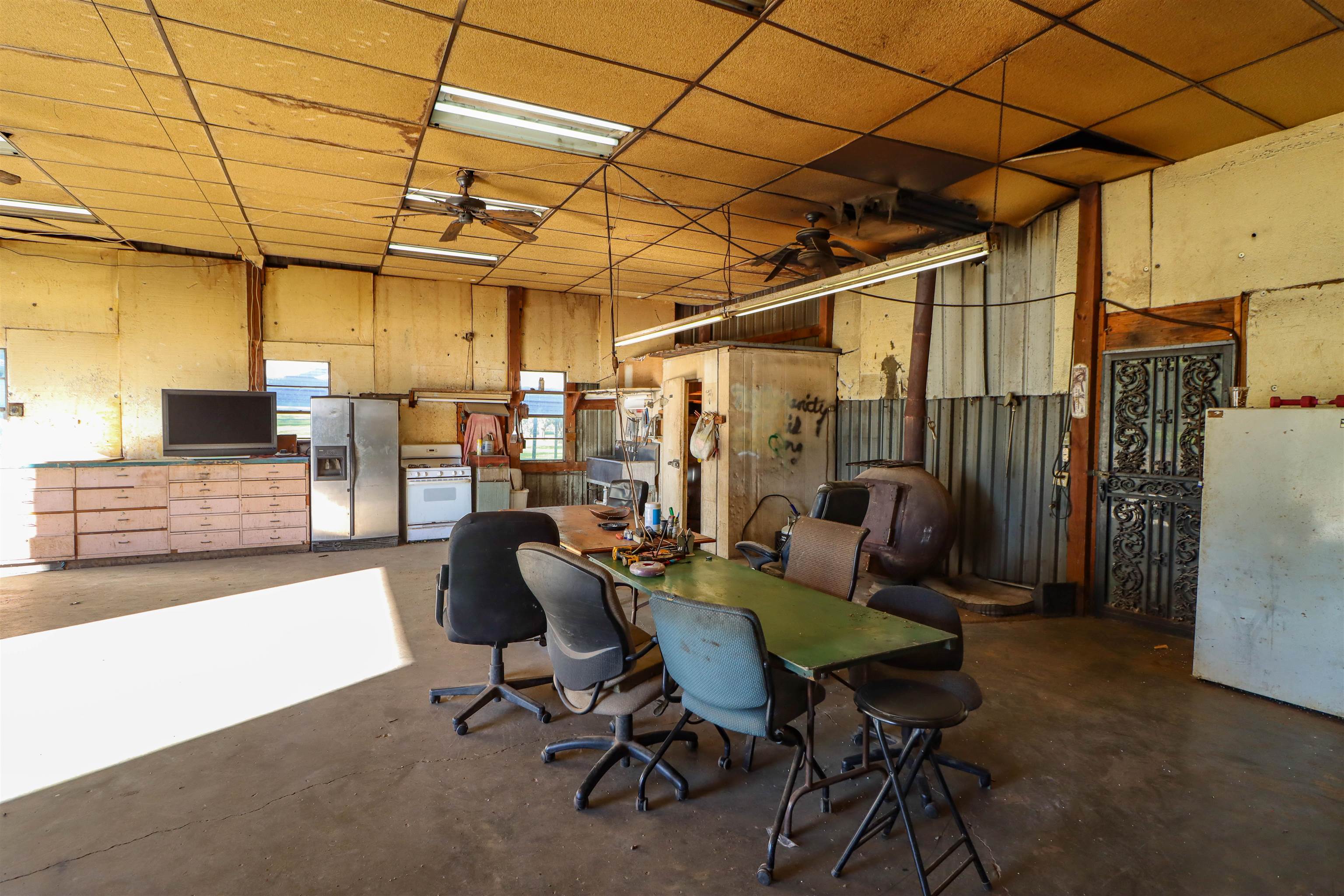 5551 Asbury Glimp Road Ripley, TN 38063 - Photo 27 of 28 a view of a chairs and table in a room