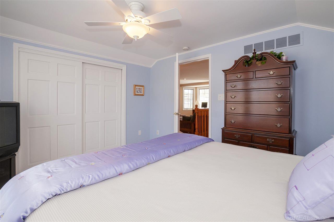 1415 South Renaud Road Grosse Pointe Woods, MI 48236 - Photo 41 of 65