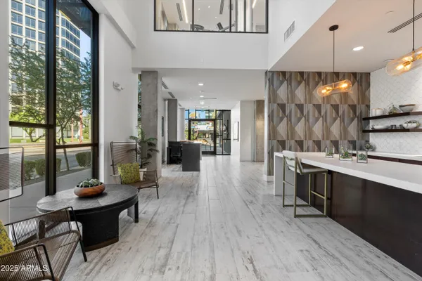 $429,995 | 3131 North Central Avenue, Unit 6002, Phoenix, AZ 85012