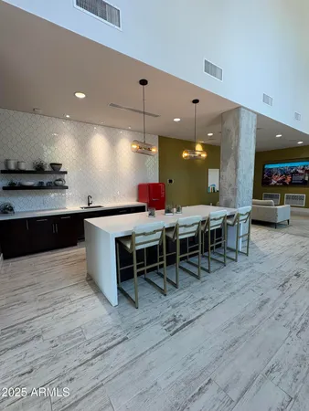$429,995 | 3131 North Central Avenue, Unit 6002, Phoenix, AZ 85012