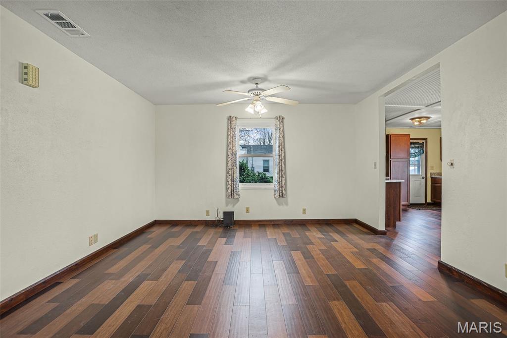 829 Edward Street St. Libory, IL 62282 - Photo 14 of 45