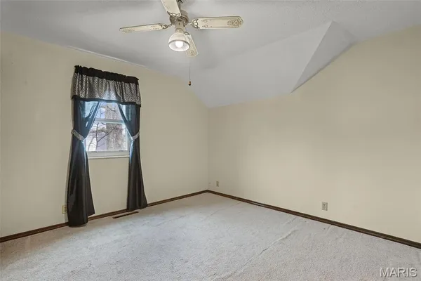 $239,900 | 829 Edward Street, St. Libory, IL 62282