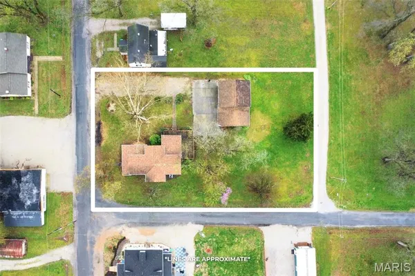 $239,900 | 829 Edward Street, St. Libory, IL 62282
