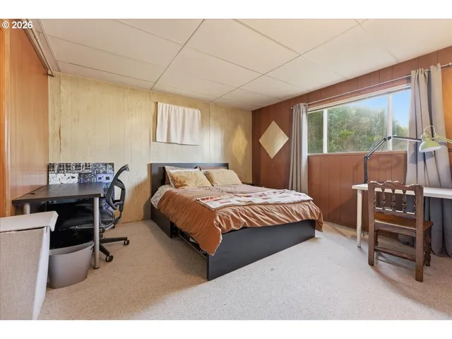 $550,000 | 20155 Southwest Boones Ferry Road, Tualatin, OR 97062