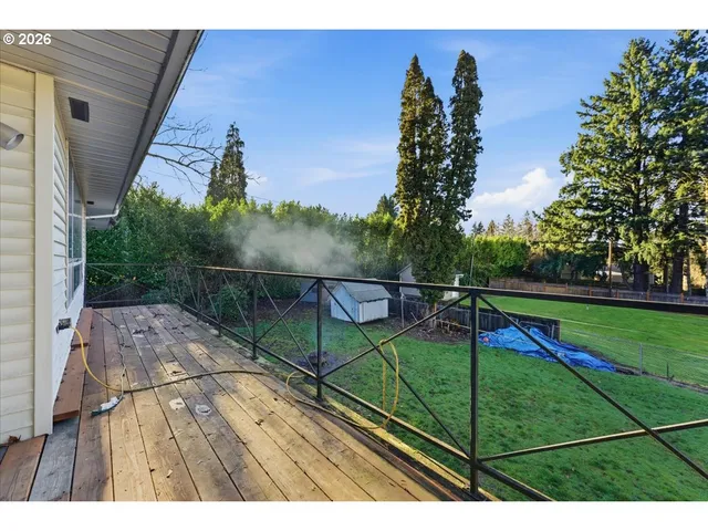 $550,000 | 20155 Southwest Boones Ferry Road, Tualatin, OR 97062