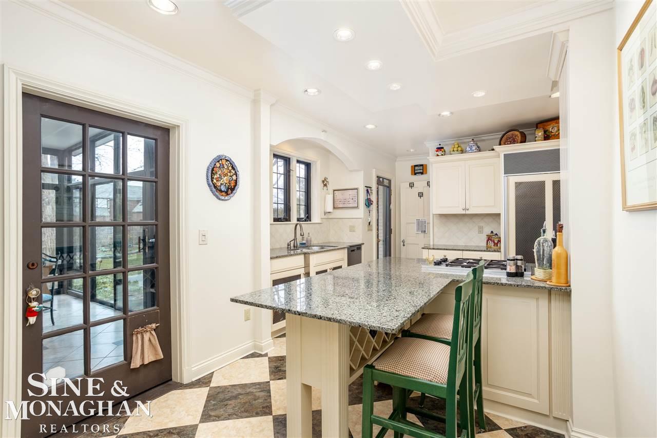 707 Trombley Road Grosse Pointe, MI 48230 - Photo 25 of 61 Kitchen