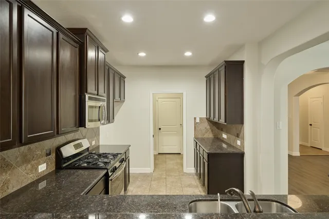 $2,350 | 630 Aulia Lane, Spring, TX 77386