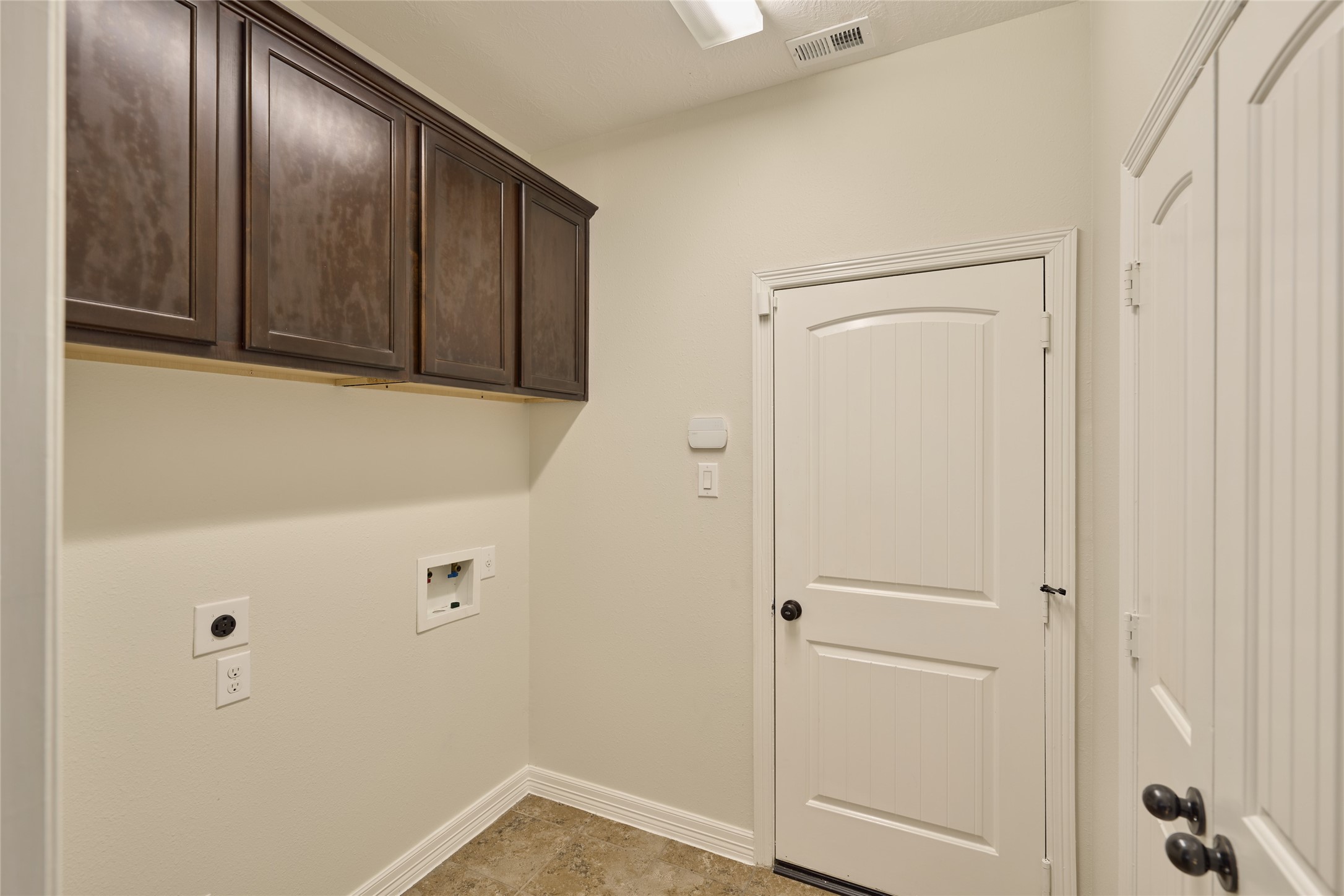 630 Aulia Lane Spring, TX 77386 - Photo 23 of 48 Laundry / Utility Room