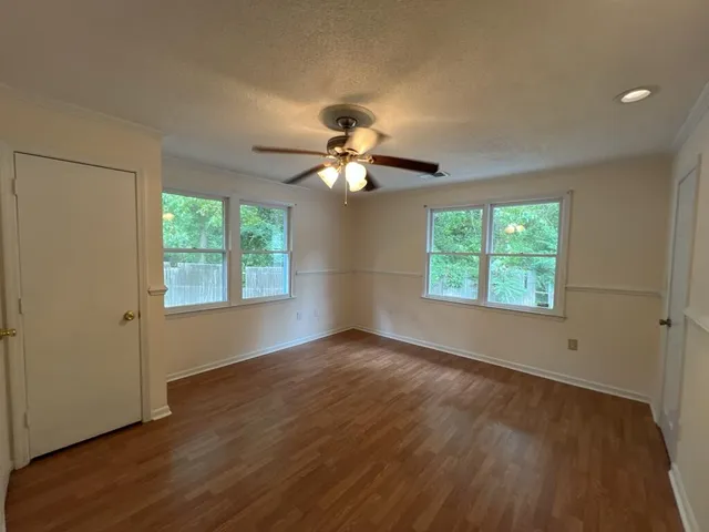 $1,950 | 2071 Savage Road, Charleston, SC 29407