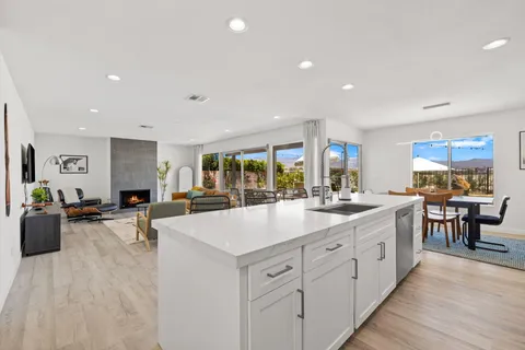 $724,900 | 41700 Jamaica Sands Drive, Bermuda Dunes, CA 92203