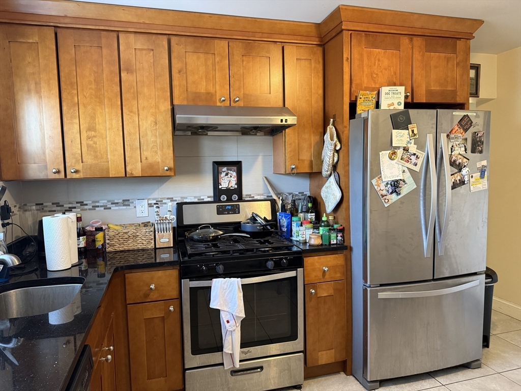 6-8 Cenacle Road, Unit 2 Boston, MA 02135 - Photo 2 of 8