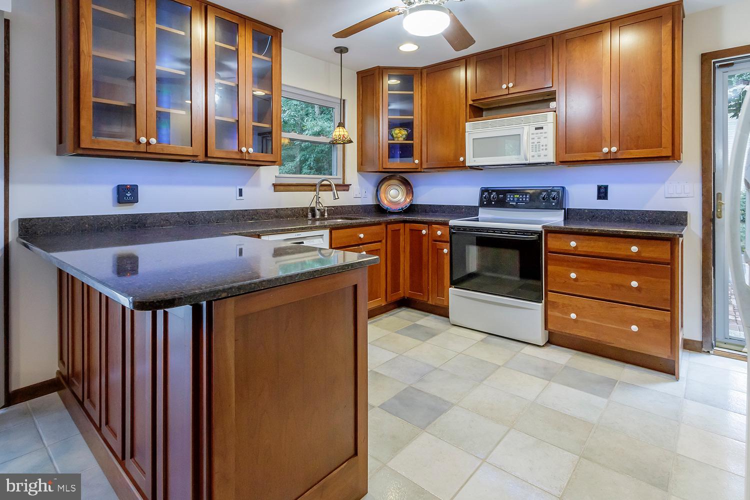 6 Woodside Drive Tabernacle, NJ 08088 - Photo 11 of 32