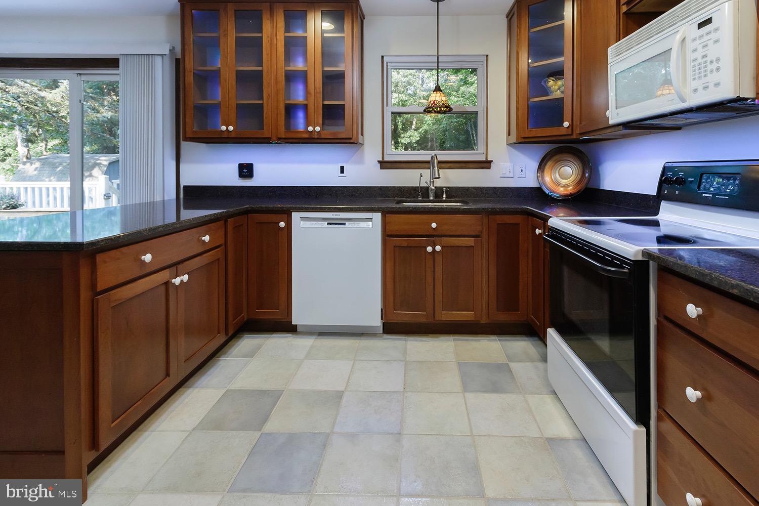 6 Woodside Drive Tabernacle, NJ 08088 - Photo 13 of 32