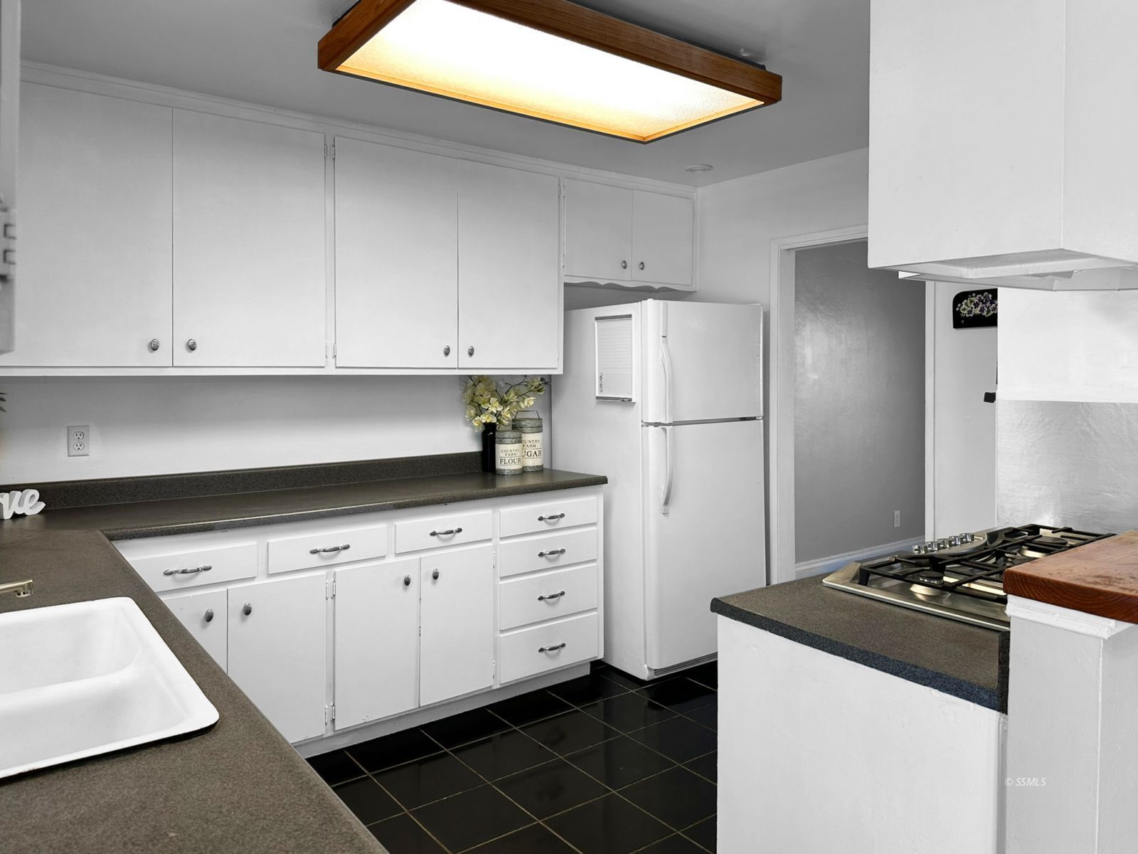 1200 West Dolphin Avenue Ridgecrest, CA 93555 - Photo 13 of 35 Gallery Image 13