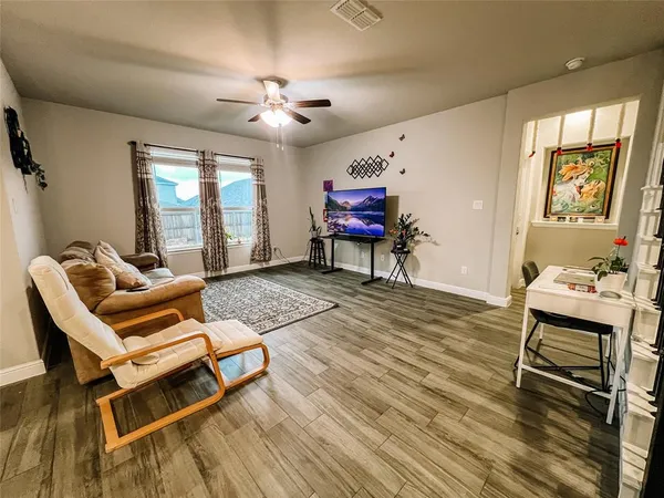 $3,100 | 5516 Nelson Parkway, Denton, TX 76210