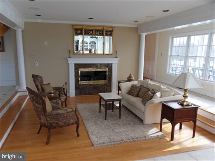 711 Swamp Road Newtown, PA 18940 - Photo 23 of 25 Living Room