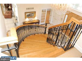 711 Swamp Road Newtown, PA 18940 - Photo 6 of 25 Foyer