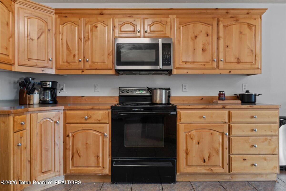 30 Cedron Road, Unit 7 Victor, ID 83455 - Photo 14 of 33 Kitchen