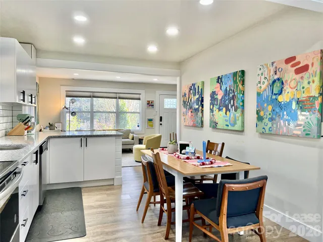 $2,700 | 3205 Brixton Court, Charlotte, NC 28205