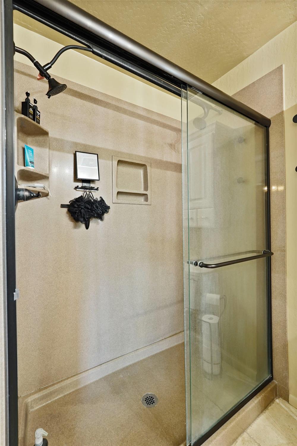 6441 Rexford Way Carmichael, CA 95608 - Photo 25 of 42