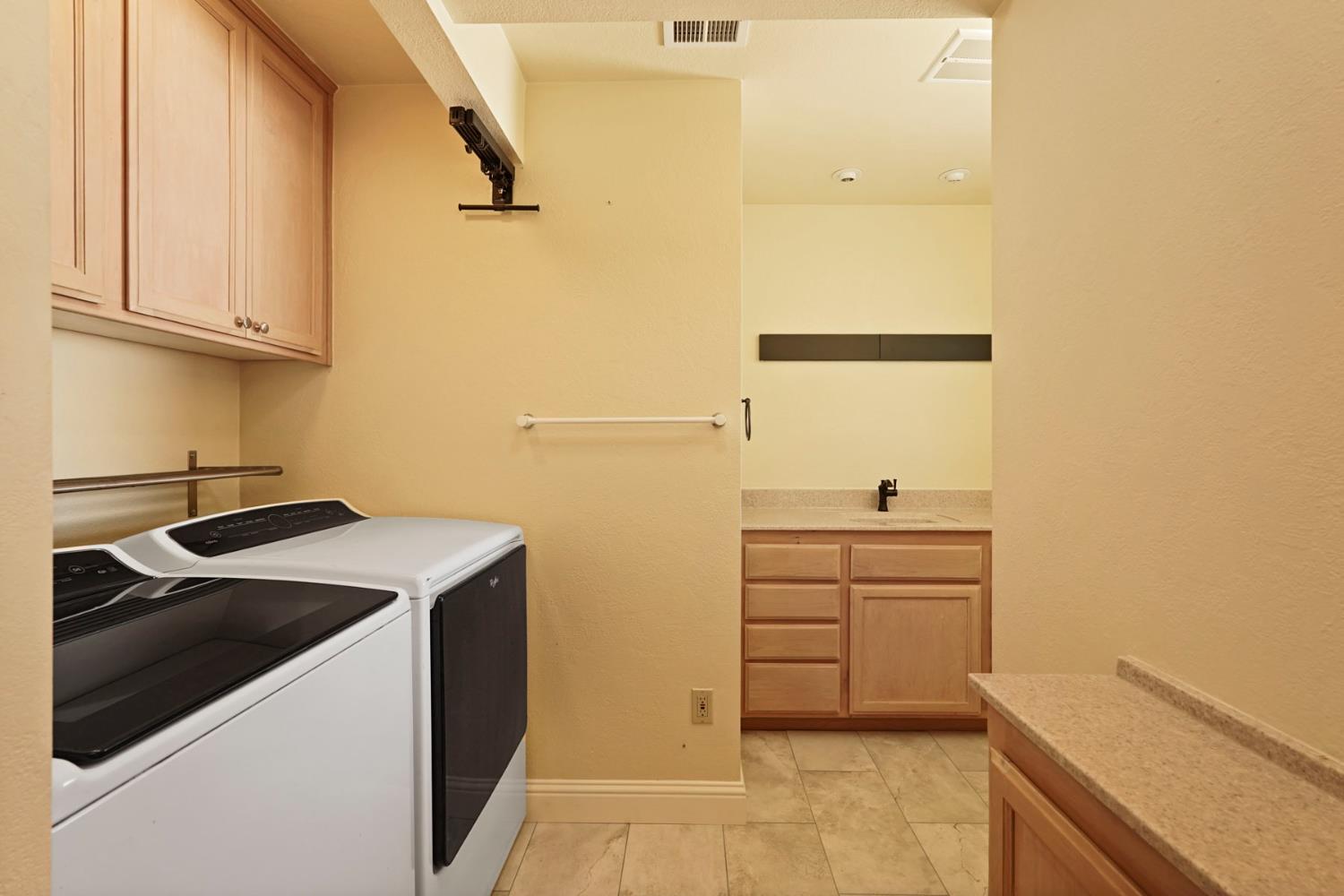 6441 Rexford Way Carmichael, CA 95608 - Photo 31 of 42