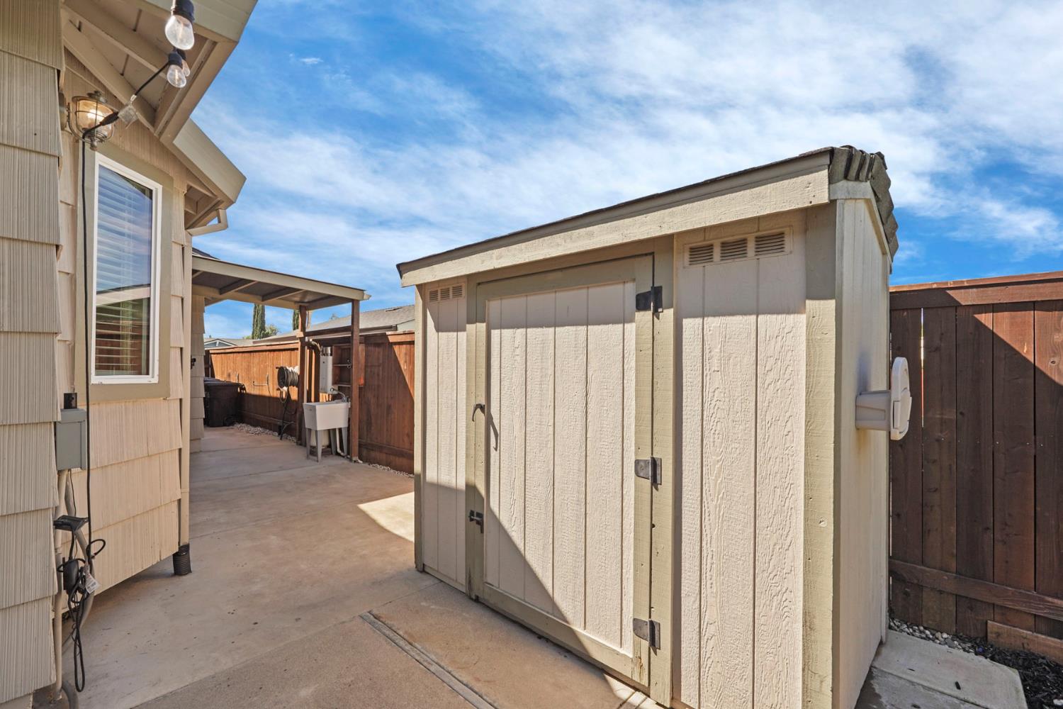 6441 Rexford Way Carmichael, CA 95608 - Photo 38 of 42