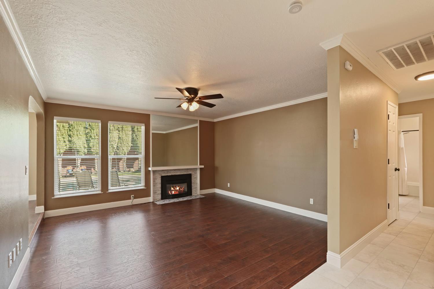 6441 Rexford Way Carmichael, CA 95608 - Photo 7 of 42