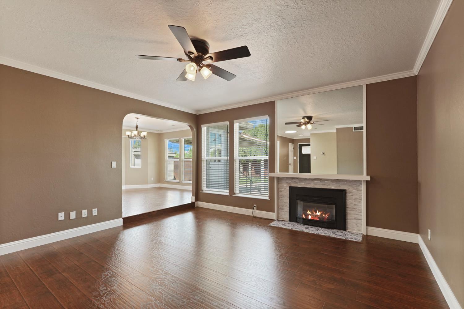 6441 Rexford Way Carmichael, CA 95608 - Photo 8 of 42