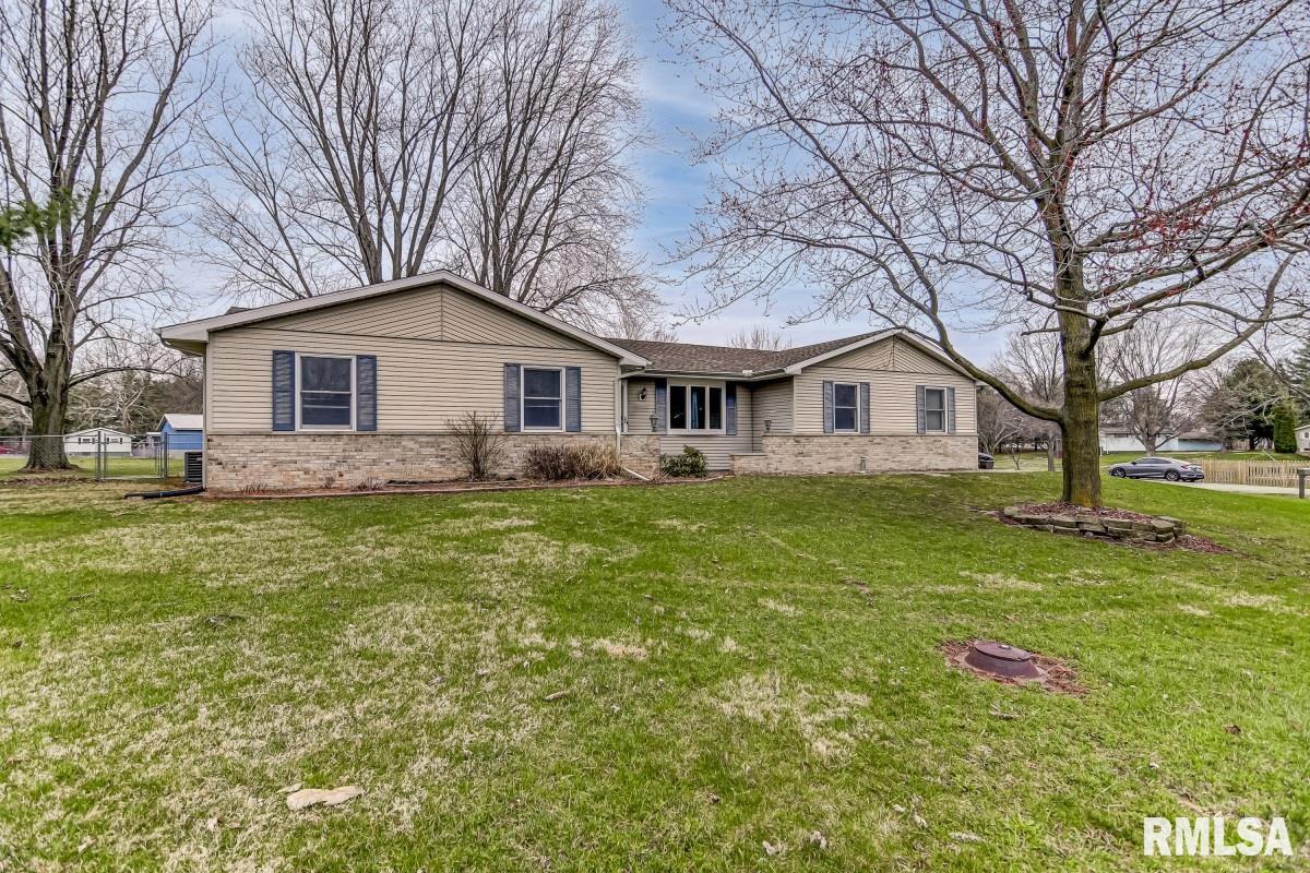 23343 Railsplitter Lane Athens, IL 62613 - Photo 1 of 30 Gallery Image 1