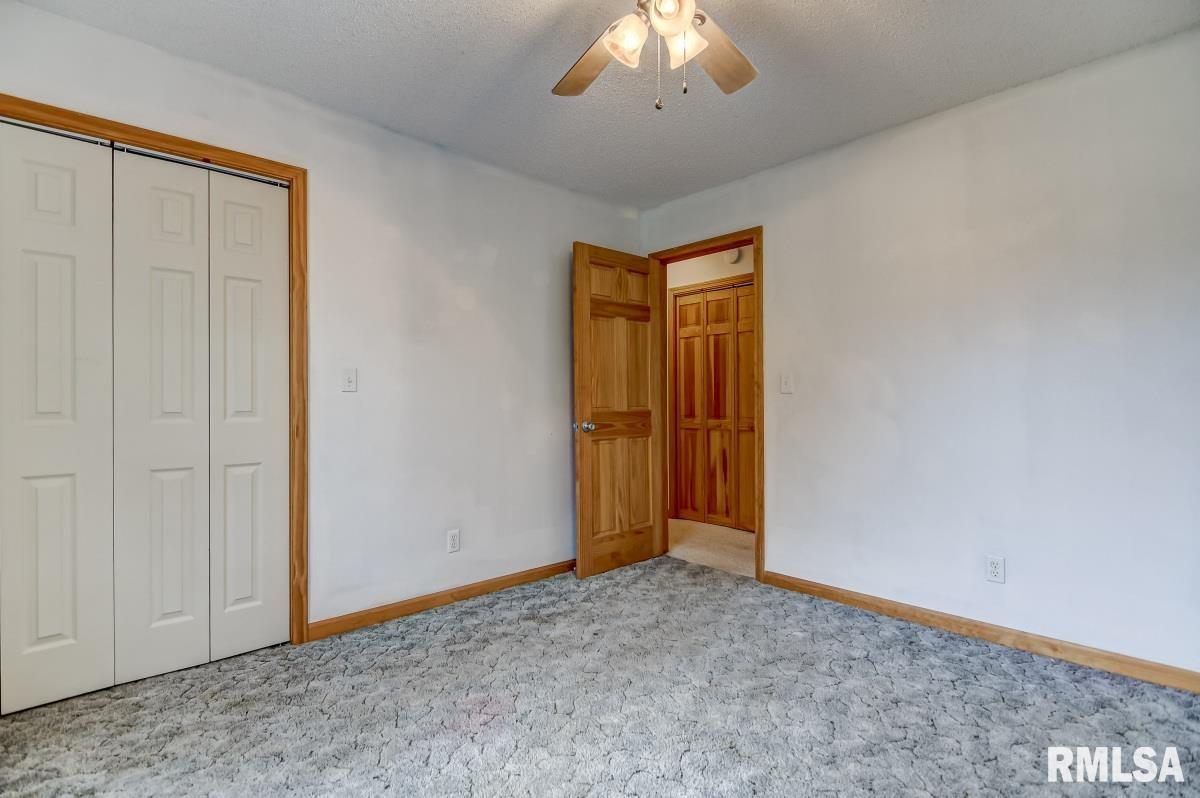 23343 Railsplitter Lane Athens, IL 62613 - Photo 23 of 30 Gallery Image 23