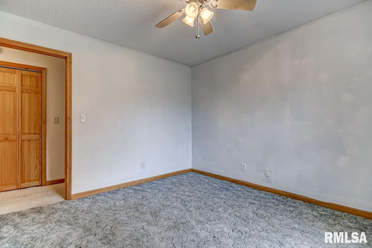 23343 Railsplitter Lane Athens, IL 62613 - Photo 24 of 30 Gallery Image 24