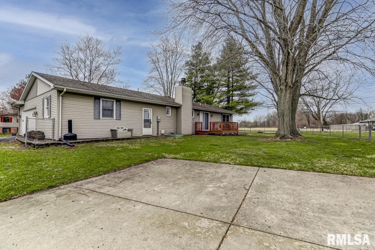 23343 Railsplitter Lane Athens, IL 62613 - Photo 27 of 30 Gallery Image 27