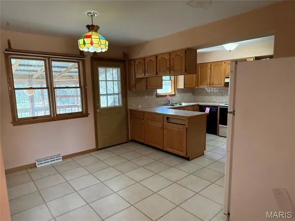 $163,000 | 20769 Highway 68, Vichy, MO 65580