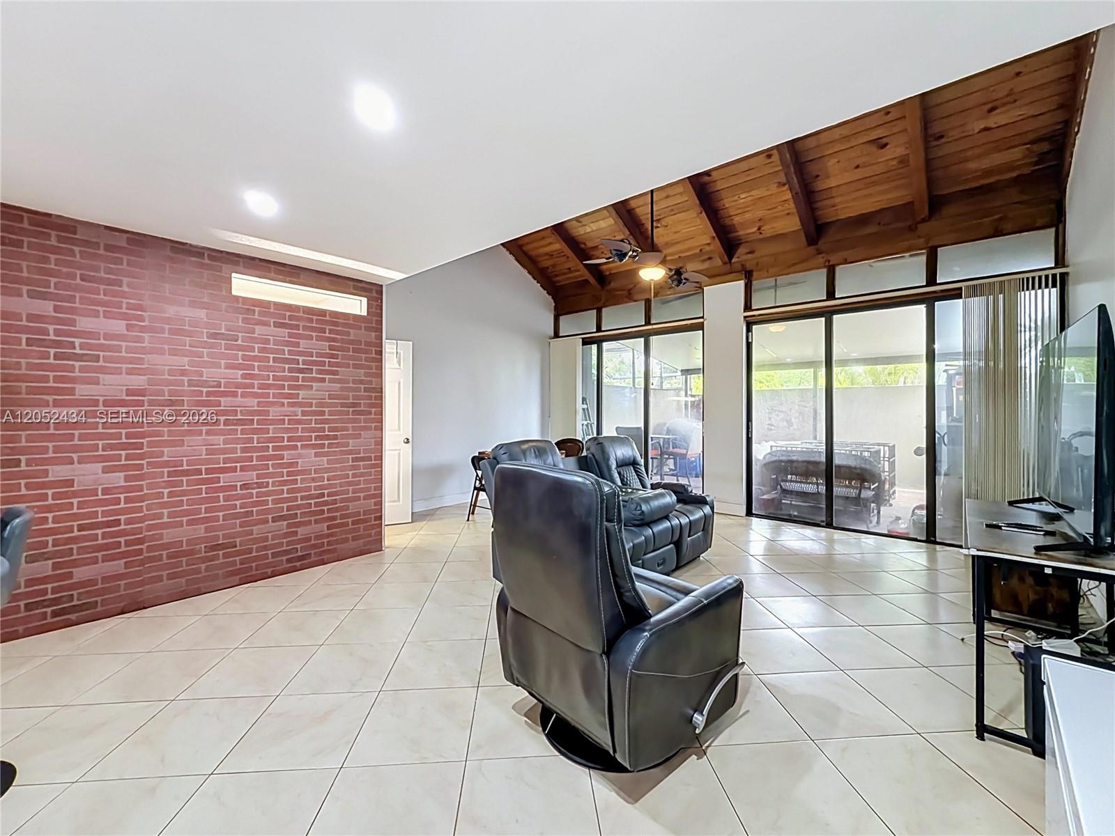 1110 West Fairway Road Pembroke Pines, FL 33026 - Photo 30 of 86
