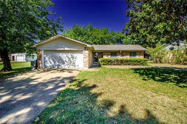 $1,495 | 1018 Patricia Drive, Sherman, TX 75090