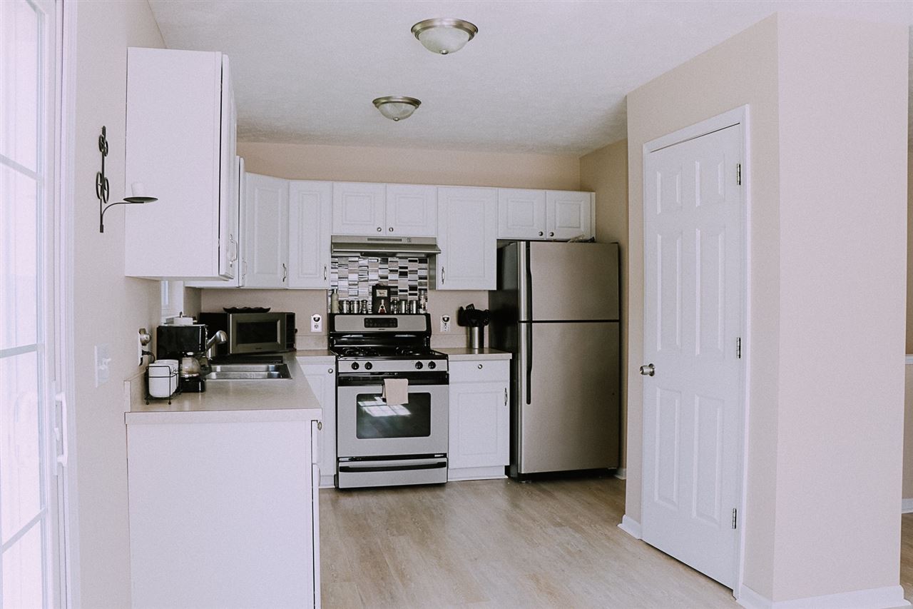 1319 Smith Road Traverse City, MI 49696 - Photo 11 of 31 1863197-10.JPG