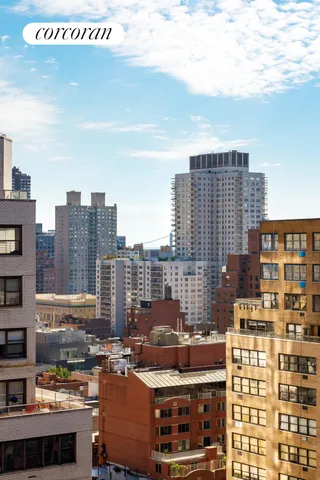 $1,450,000 | 360 East 72nd Street, Unit C2003 | Lenox Hill