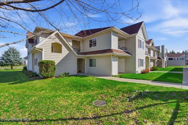 $329,999 | 304 North Greensferry Road, Unit 202, Post Falls, ID 83854