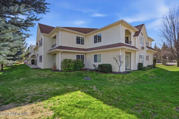 $329,999 | 304 North Greensferry Road, Unit 202, Post Falls, ID 83854