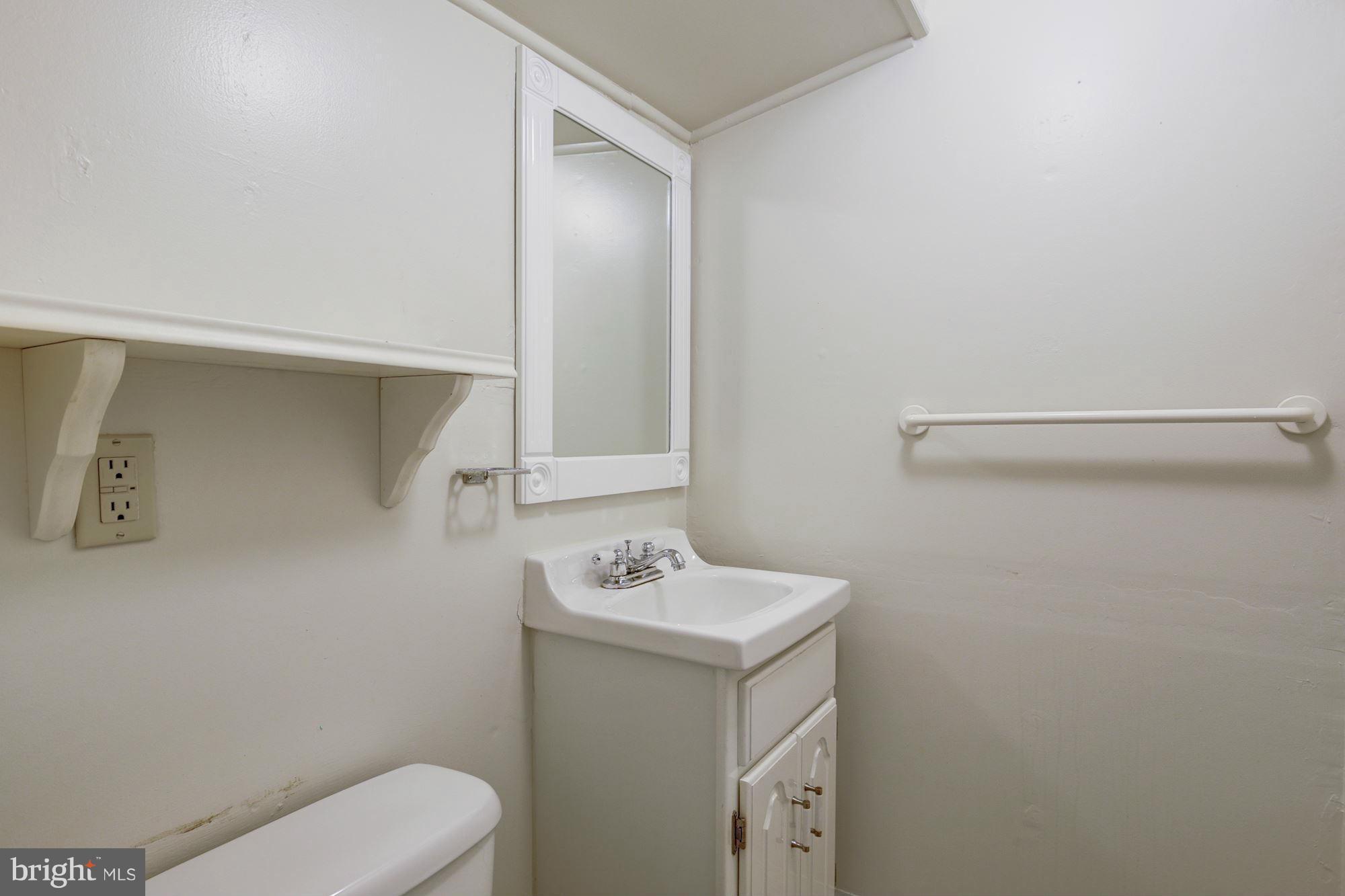 3308 Jones Bridge Road Chevy Chase, MD 20815 - Photo 16 of 22 Bath