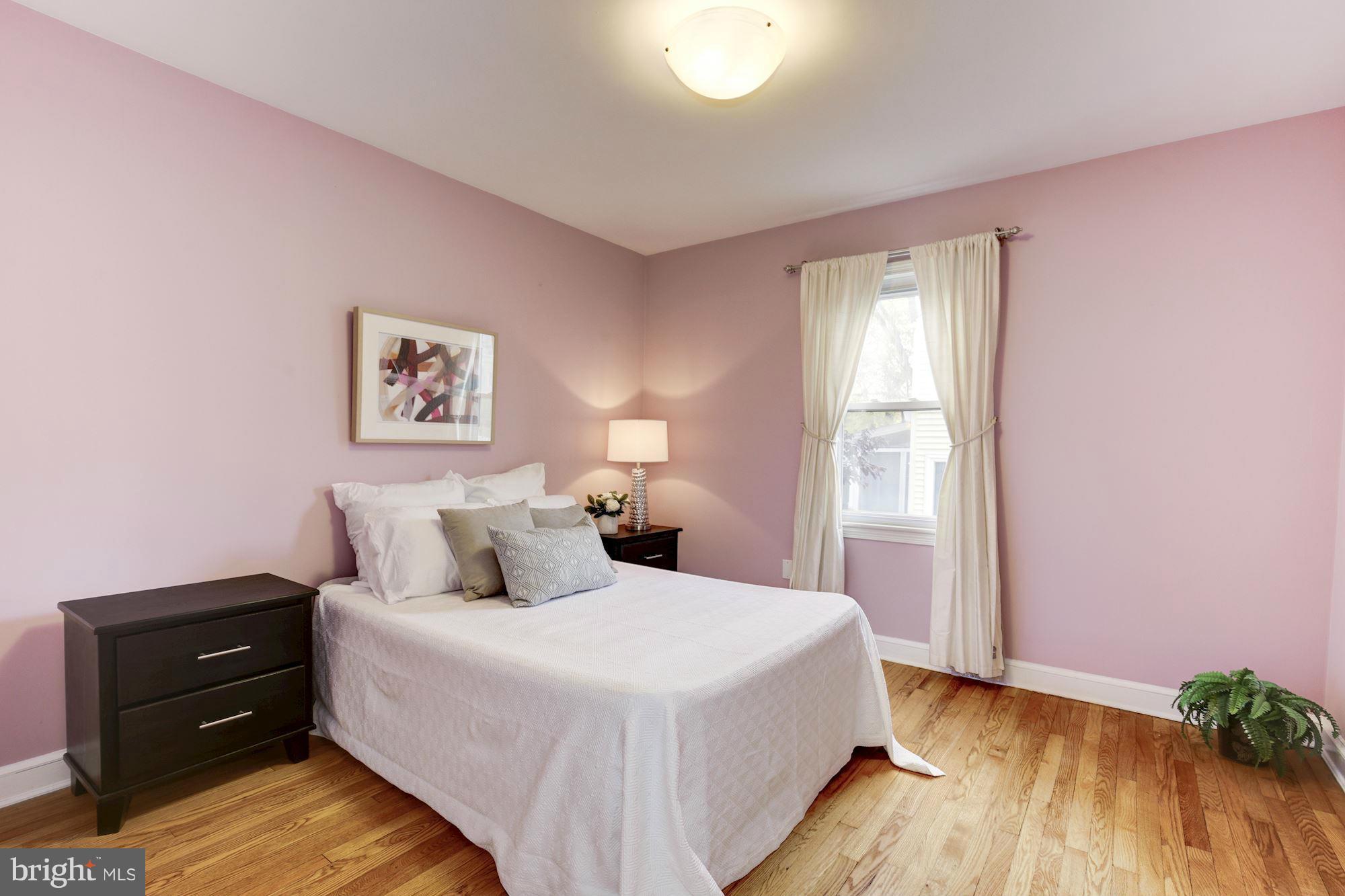 3308 Jones Bridge Road Chevy Chase, MD 20815 - Photo 7 of 22 Bath (Master)