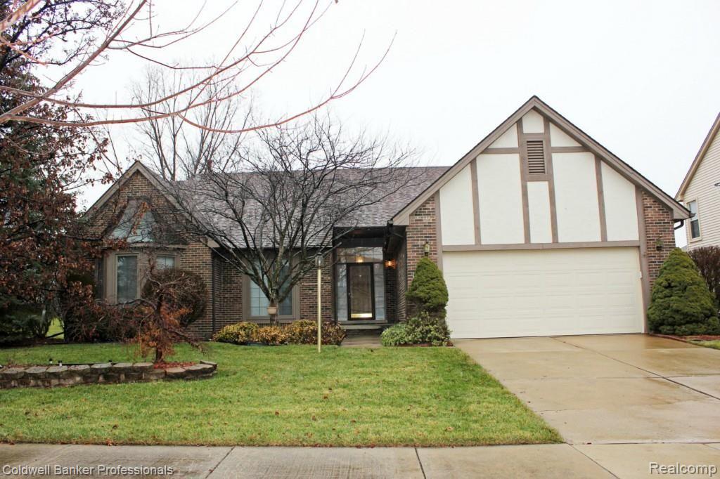 45202 Danbury Road Canton, MI 48188 - Photo 1 of 20 45202 Danbury Ct a.jpg