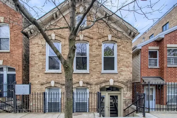 $2,000 | 1629 West Julian Street, Unit 1R, Chicago, IL 60622