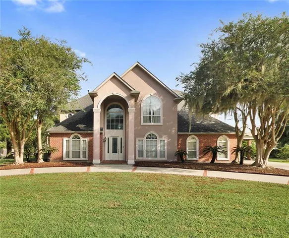 $749,000 | 2557 Crestwood Road, Marrero, LA 70072