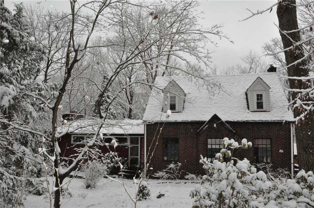612 Waldheim Road Pittsburgh, PA 15215 - Photo 1 of 12 Gallery Image 1