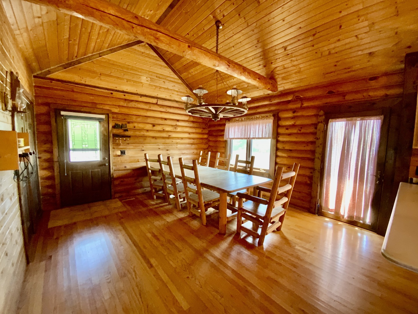 1988 North 3189th Road Ottawa, IL 61350 - Photo 12 of 33 a view of a dining room with furniture and wooden floor