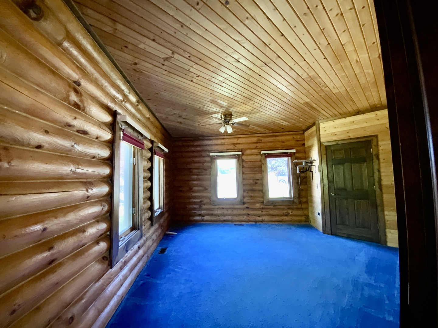 1988 North 3189th Road Ottawa, IL 61350 - Photo 18 of 33 a view of room with window and wooden floor