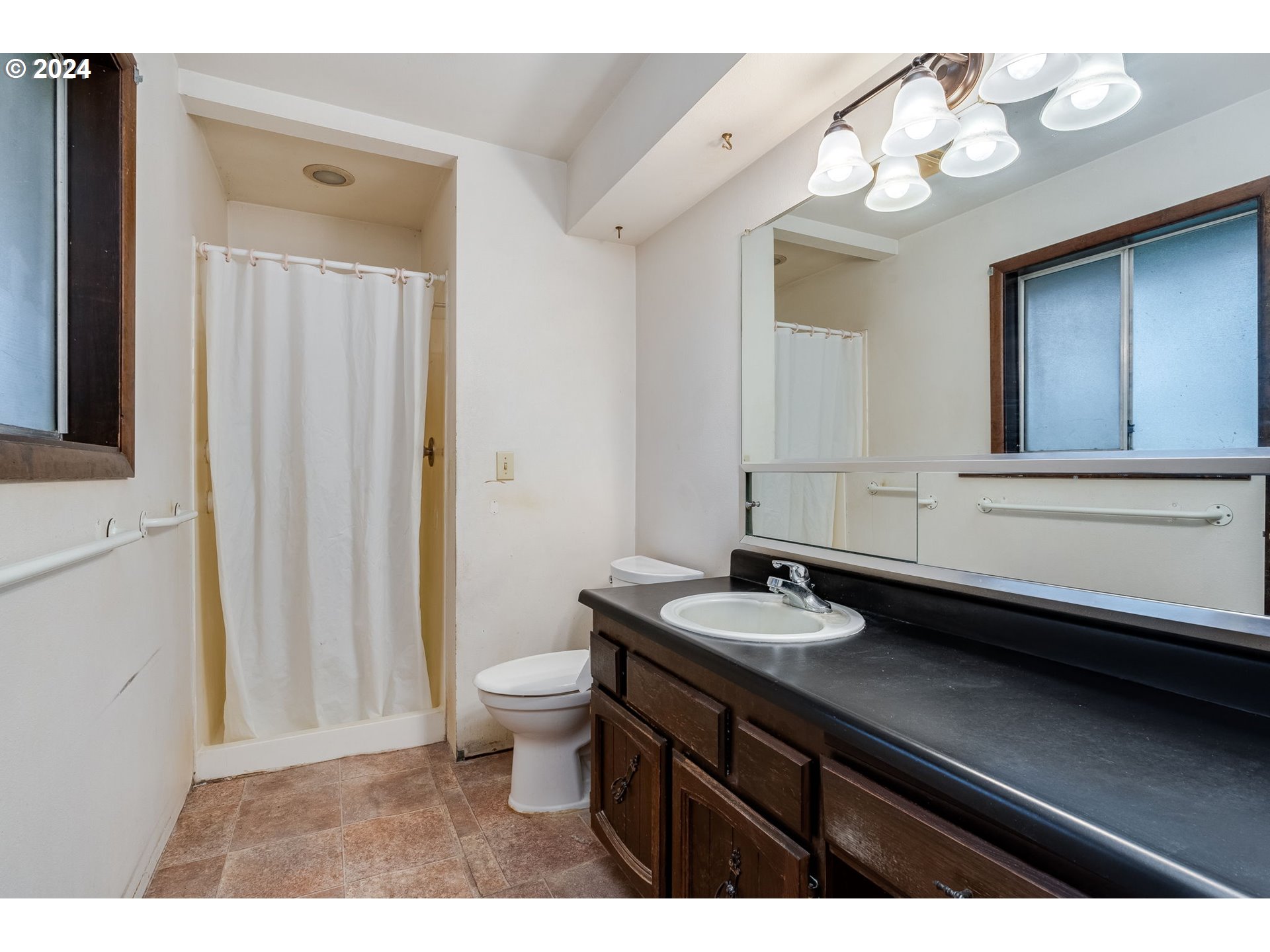 10705 Northeast Fox Farm Road Dundee, OR 97115 - Photo 21 of 44 Gallery Image 21