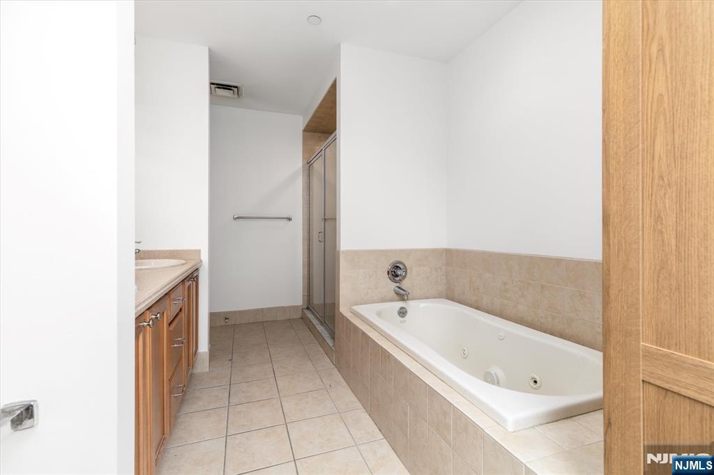 1 Orient Way, Unit 211 Rutherford, NJ 07070 - Photo 22 of 31